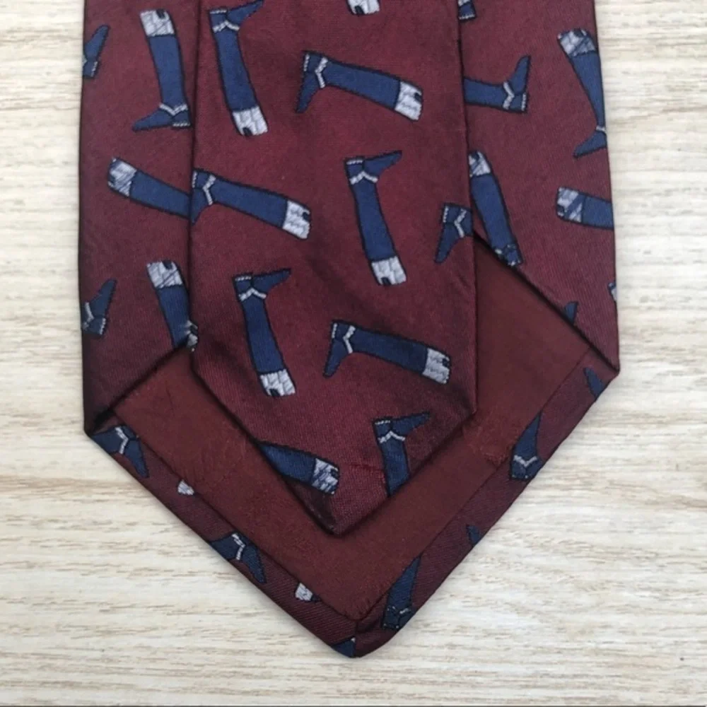 Gucci Vintage Silk Red Tie, Navy Blue Boot Pattern